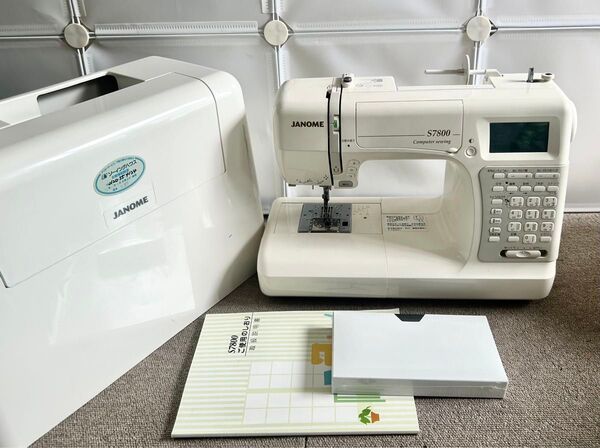 ジャノメ高級コンピューターミシン JANOME S7800 !日本製 !