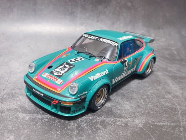 1/18 エグゾト クレマー ポルシェ 934 RSR 優勝 1976 #6 Vaillant-Kremer EXOTO