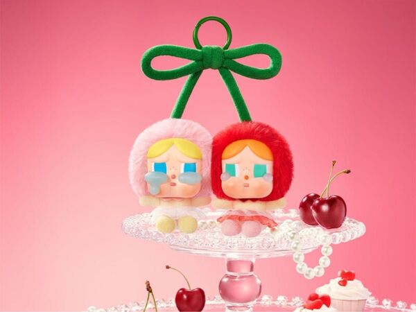 POP MART CRYBABY Crying For Love ぬいぐるみペンダント Love You Cherry Much