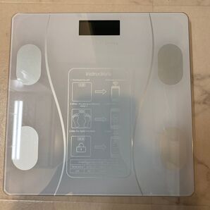 新品 未使用 体重計 体脂肪計 自動オフ スマホ連動 専用アプリ 電池式