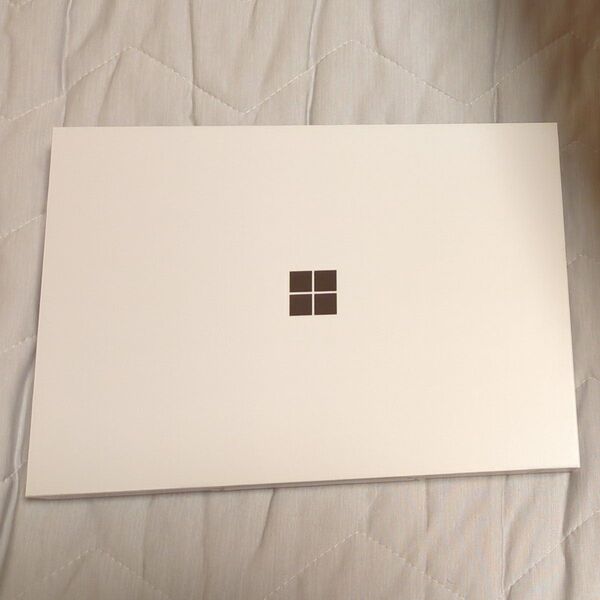 Microsoft EP2-27651 Surface Pro 12インチ C8/16/256GB プラチナ 新品未開封