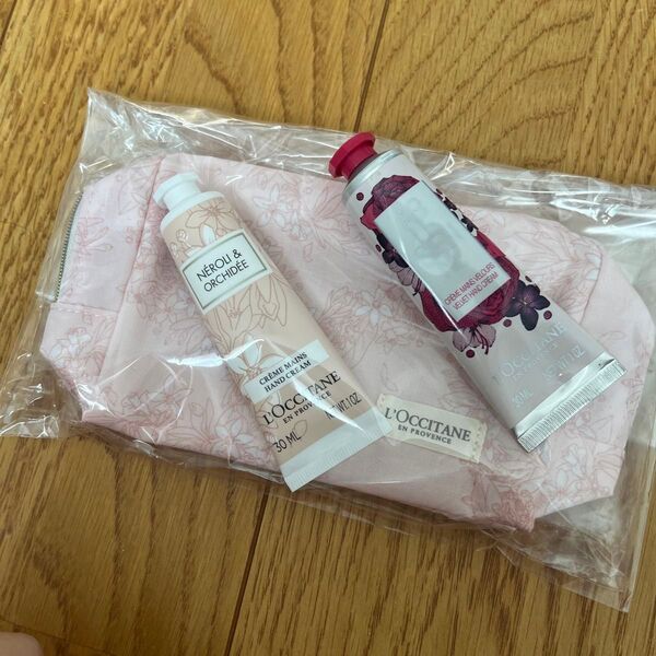 ロクシタン ハンドクリーム ポーチ付