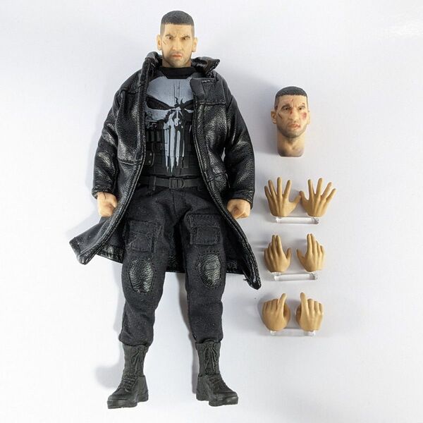 メズコ パニッシャー Netflix版 mezco フィギュア
