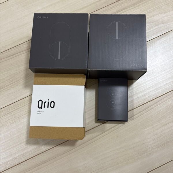 Qrio Lock2台 & Qrio Hub & 電子キー