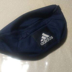 adidas ウエストポーチ ネイビー