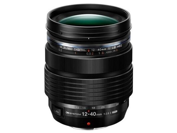 新品 OM ED 12-40mm F2.8 PRO II 25/7購入