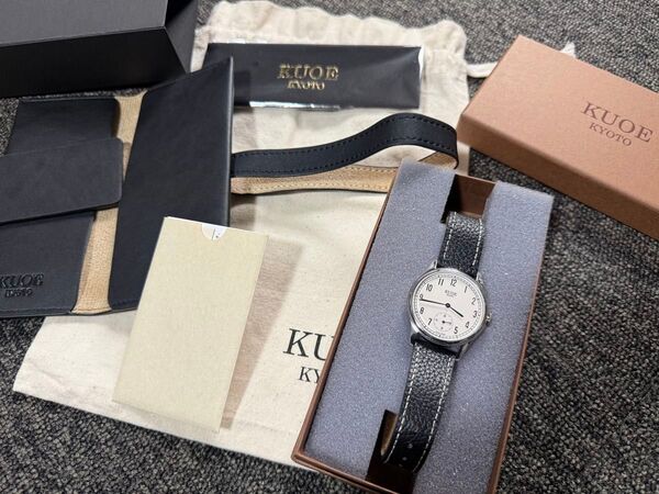 【新品】 KUOE 腕時計 クオ OLD SMITH アナログ 青針 レザー