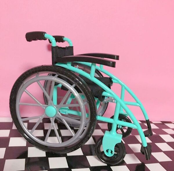 バービー 車椅子