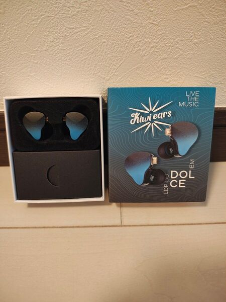 未使用に近い Kiwi ears Dolce カナル型有線イヤホン