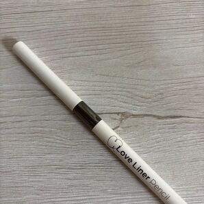 ラブライナー クリームフィットペンシルR 極細 楕円芯 ブラック