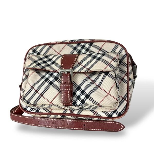 美品 バーバリー ショルダーバッグ カメラバッグ ノバチェック ワンショルダー BURBERRY ブルーレーベル 送料無料