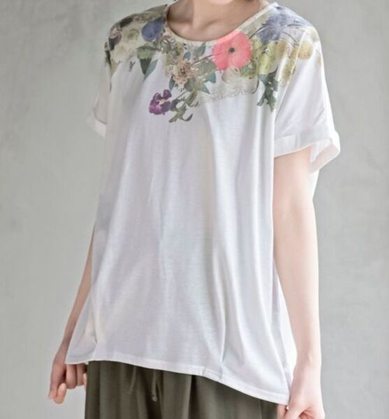 rps アンティークフラワープリントタックTシャツ