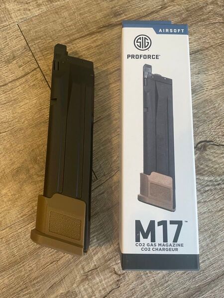 Sig Air Proforce P320 M17 co2マガジン タンカラー