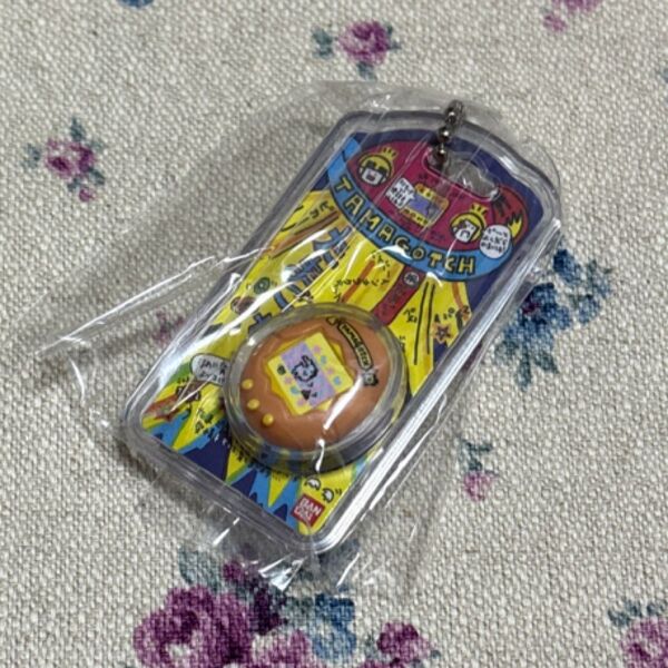 おかしなたまごボーロっち たまごっち Tamagotchi Uni キーホルダー 初代たまごっち オレンジ