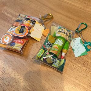 食べ物ガチャ詰めポーチ未使用品パスコ十勝バタースティックメロンパン白バラフルーツチップスター抹茶アイスチキンラーメンハッピーターン