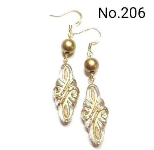 No.206 ハンドメイドピアス イヤリング 樹脂ピアス アンティーク調アクリルパーツ ゴールド アクセサリー