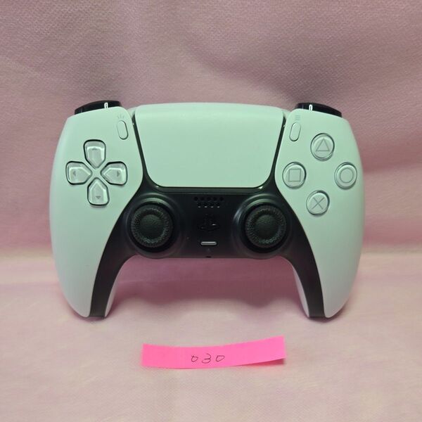SONY PS5 DualSense ワイヤレスコントローラー 中古動作確認済み、清掃、消毒済み本体のみです