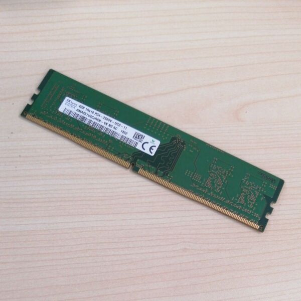SK hynix 4GB DDR4 PC- 2666V HMA851U6CJR6N-VK