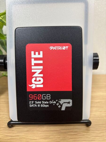 2.5インチSSD 960GB(1TB 1024GB) SATA 5058時間 パトリオット 正常動作品