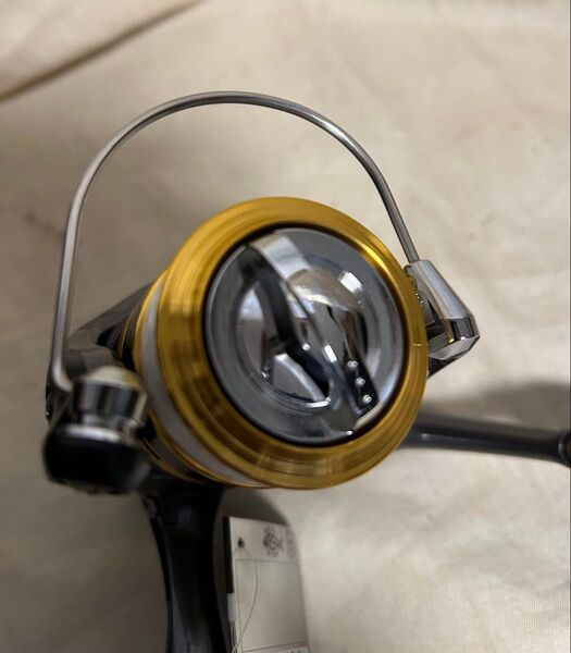 新品!ダイワ製ジョイナス16 2000ナイロン2号150m付き1BB ダイワ スピニングリール DAIWA ダイワ