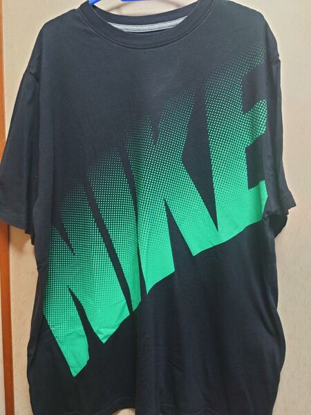古着NIKE ロゴTシャツ XXLサイズ