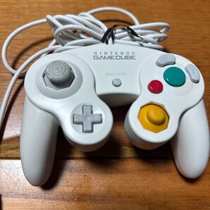 ゲームキューブ コントローラー ホワイト DOL-003 ゲームキューブコントローラー