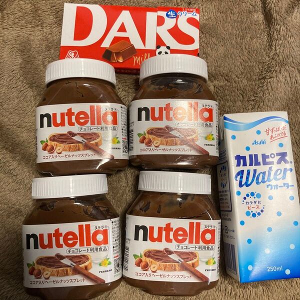 詰め合わせ フェレロ ヌテラ200g×4 DARS カルピス