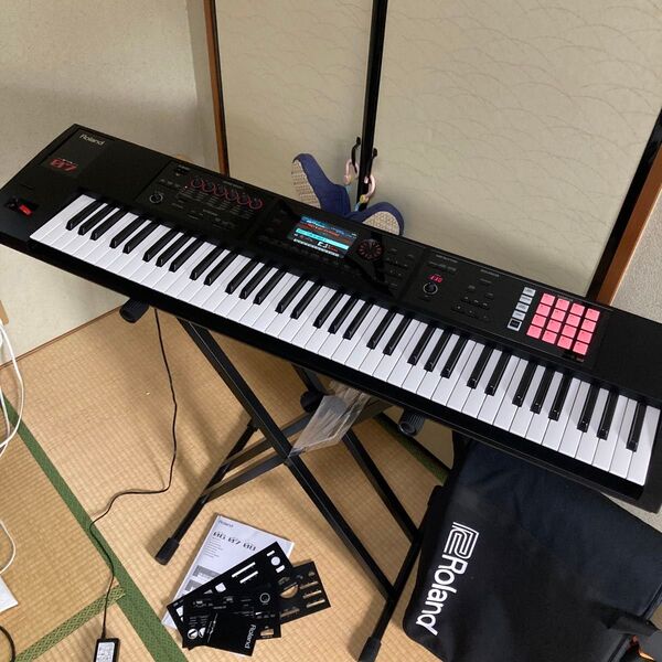 Roland FA-07シンセサイザー キーボード 純正ソフトケース、KS-16スタンド付き