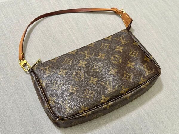 国内正規品 LOUIS VUITTON ルイヴィトン モノグラム ポシェット アクセソワール アクセサリーポーチ PVC 中古品