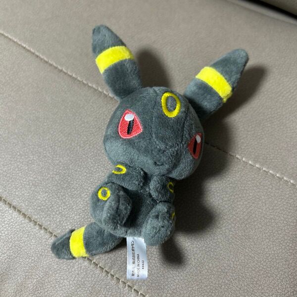 プチぬいぐるみINモンスターボール ブラッキー ポケモンセンター限定 ポケモンぬいぐるみ マスコット