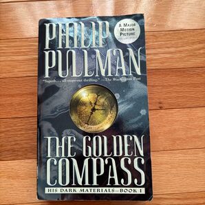 The Golden Compass 洋書 ペーパーバック Philip Pullman