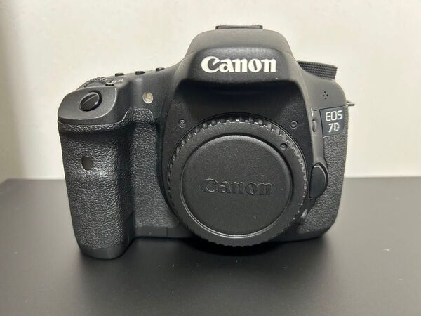 Canon EOS 7D ボディ デジタル一眼レフカメラ
