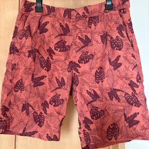 ユニクロ リーフ柄 ショートパンツ レッド系 M