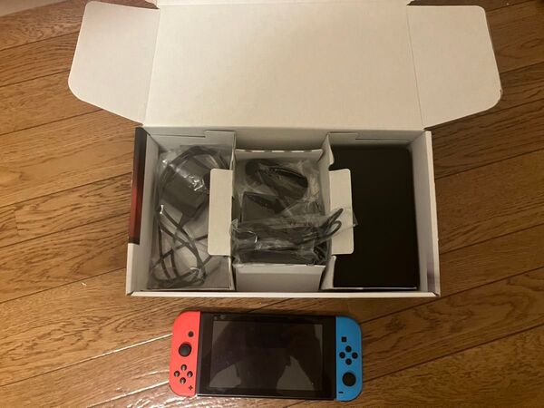 ニンテンドースイッチ本体 中古Nintendo Switch本体 欠品無し 通電〇