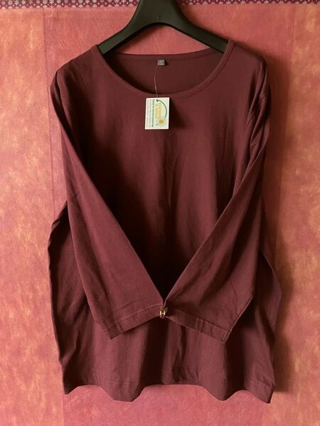 新品 タグ付き Tシャツ 3L コットン100% 長袖 日除け レッド系 赤 綿 送料無料 匿名配送 ゆったり 大きい