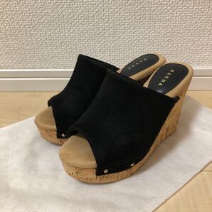 【美品】【サイズ22cm】 RANDA ウェッジソールサンダル ブラック 『履き心地良い』(幅8㎝)