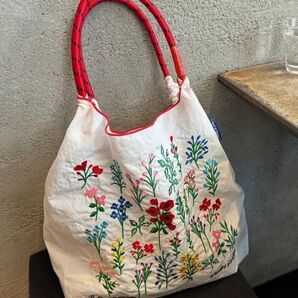 トートバッグ 花柄 エコバッグ M 刺繍 可愛い 人気 買い物バッグ 通学 通勤 夏 フラワー ハンドバッグ おしゃれ