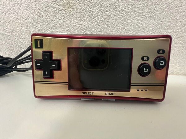 同梱ok】激レア ゲームボーイミクロ ファミコンバージョン 充電器2.0m付き 動作ok ゲーム機 本体 GBA