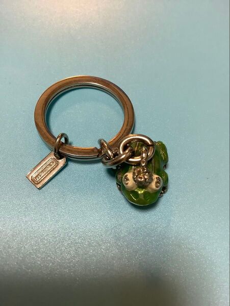 COACH カエル チャーム キーホルダー コーチ キーリング かえる