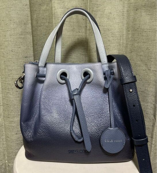 COLE HAAN コールハーン レザー グランド アンビション スモール バケット バッグ 春夏 SS グラデーション ブルー