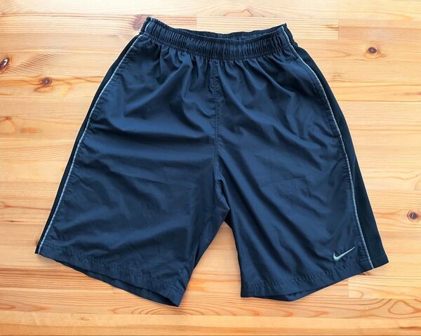 ナイキ ドライフィット サイドメッシュハーフパンツ ネイビー M