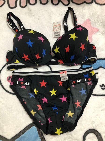 92 エメフィール aimerfeel ブラジャーショーツ セット 廃盤品
