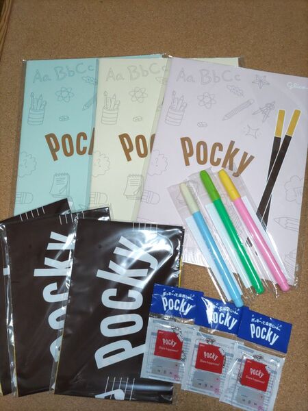 ポッキー12点セット(アクリルキーホルダー3+シューター3+ノート3+ペン3)