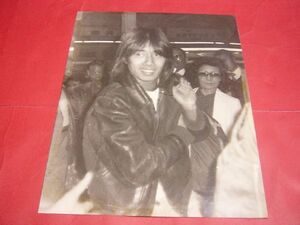 [ rare ] Nagabuchi Tsuyoshi life photograph 1980 year about six cut size extra-large monochrome portrait Showa Retro at that time thing 