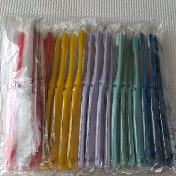 歯科専用 歯ブラシ Gupita グピタ (毛のかたさ→Sやわらかめ) 19本セット 個包装
