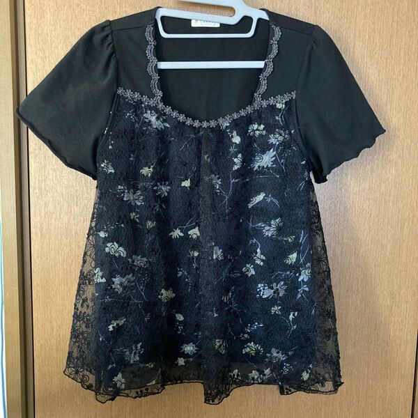 【axes femme】 黒の半袖トップス 花柄レース ブラウス 半袖Tシャツ