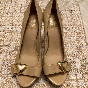 LOVE MOSCHINO オープントゥ プラットフォーム ハイヒール