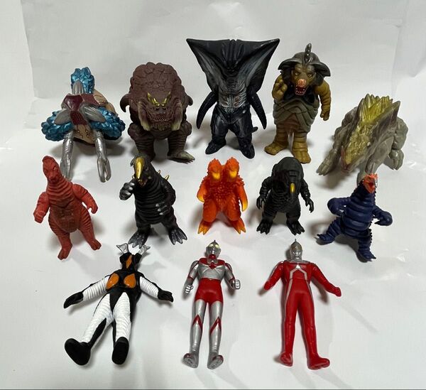 ウルトラマンソフビ 怪獣 13体 まとめ 円谷プロ BANDAI 当時物