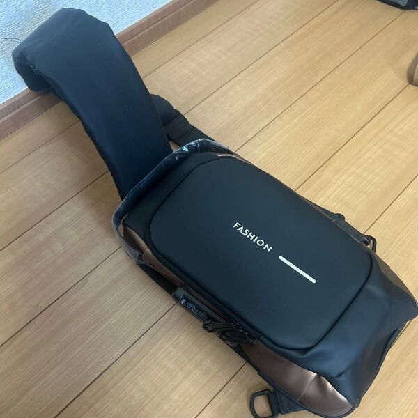 FASHION ボディバッグ