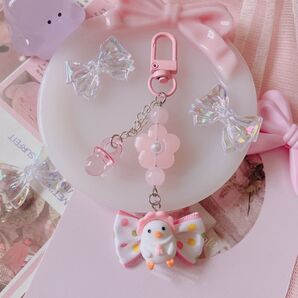 *.゜赤ちゃんペンギンのキーホルダー*.゜ハンドメイド ピンク リボン